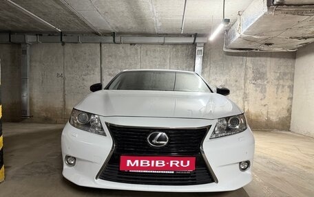 Lexus ES VII, 2015 год, 2 600 000 рублей, 1 фотография