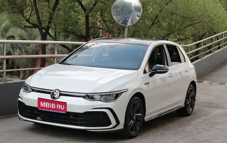 Volkswagen Golf VIII, 2022 год, 1 700 000 рублей, 1 фотография