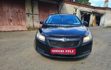 Chevrolet Cruze II, 2010 год, 520 000 рублей, 2 фотография