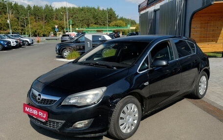 Opel Astra J, 2011 год, 508 800 рублей, 4 фотография