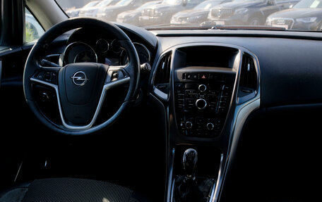 Opel Astra J, 2011 год, 508 800 рублей, 11 фотография