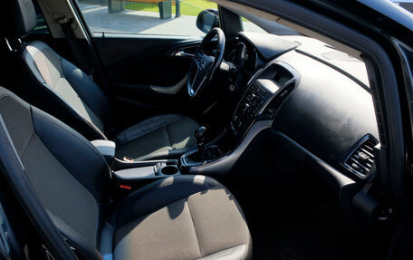 Opel Astra J, 2011 год, 508 800 рублей, 9 фотография