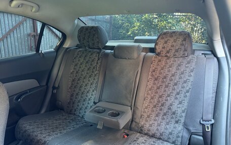 Chevrolet Cruze II, 2010 год, 680 000 рублей, 8 фотография