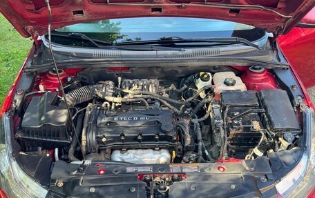 Chevrolet Cruze II, 2010 год, 680 000 рублей, 10 фотография