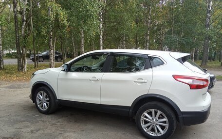 Nissan Qashqai, 2015 год, 900 000 рублей, 3 фотография