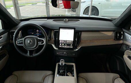 Volvo XC90 II рестайлинг, 2025 год, 12 500 000 рублей, 9 фотография