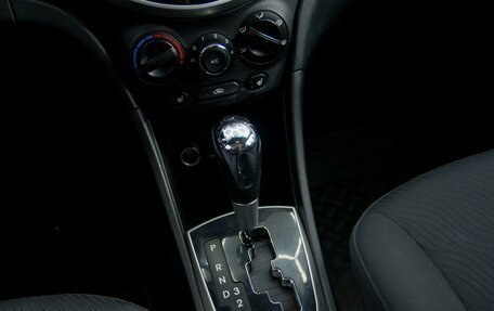 Hyundai Solaris II рестайлинг, 2011 год, 710 000 рублей, 12 фотография