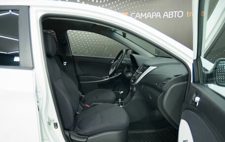 Hyundai Solaris II рестайлинг, 2011 год, 710 000 рублей, 13 фотография