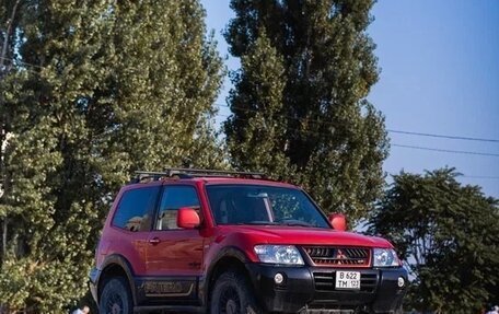 Mitsubishi Pajero III рестайлинг, 2005 год, 1 500 000 рублей, 3 фотография