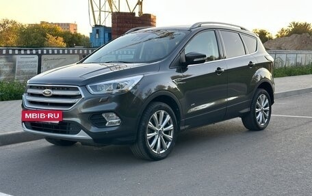 Ford Kuga III, 2018 год, 1 960 000 рублей, 3 фотография