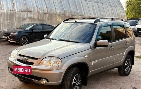 Chevrolet Niva I рестайлинг, 2014 год, 629 000 рублей, 3 фотография