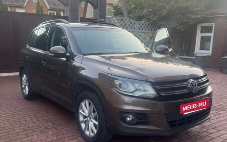 Volkswagen Tiguan I, 2015 год, 1 198 000 рублей, 3 фотография