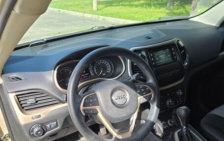 Jeep Cherokee, 2014 год, 1 550 000 рублей, 13 фотография