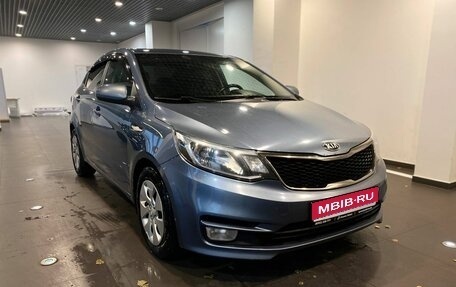 KIA Rio III рестайлинг, 2015 год, 930 000 рублей, 1 фотография