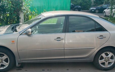 Toyota Camry V40, 2005 год, 690 000 рублей, 3 фотография