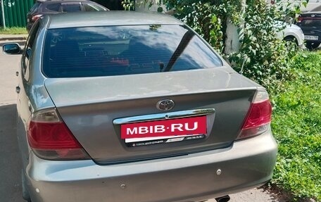 Toyota Camry V40, 2005 год, 690 000 рублей, 2 фотография