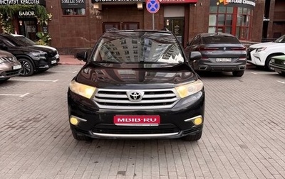 Toyota Highlander III, 2012 год, 1 800 000 рублей, 1 фотография