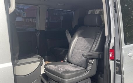 Volkswagen Multivan T5, 2011 год, 1 995 000 рублей, 9 фотография