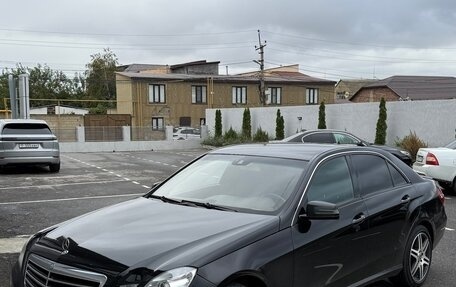 Mercedes-Benz E-Класс, 2010 год, 1 100 000 рублей, 1 фотография