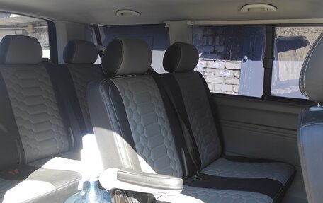 Volkswagen Transporter T5 рестайлинг, 2006 год, 1 500 000 рублей, 4 фотография