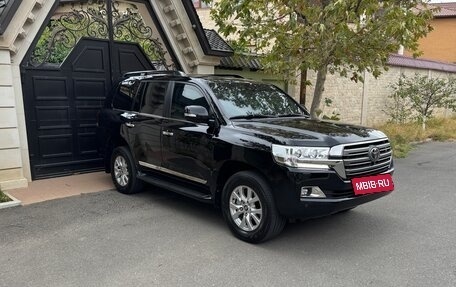Toyota Land Cruiser 200, 2018 год, 10 500 000 рублей, 4 фотография