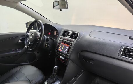 Volkswagen Polo VI (EU Market), 2015 год, 859 000 рублей, 13 фотография