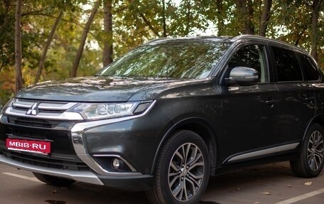 Mitsubishi Outlander III рестайлинг 3, 2018 год, 2 500 000 рублей, 1 фотография