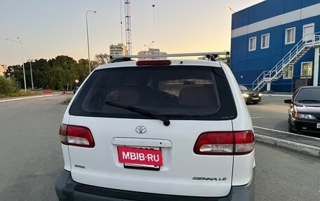 Toyota Sienna I, 2001 год, 570 000 рублей, 4 фотография