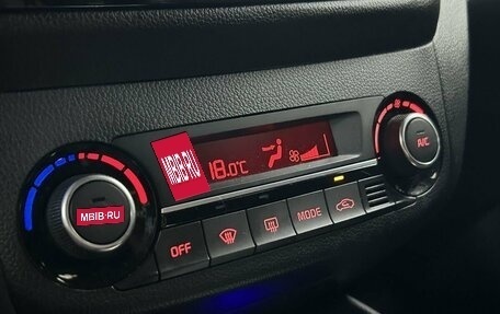 KIA Rio III рестайлинг, 2015 год, 1 053 000 рублей, 19 фотография