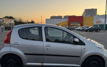 Peugeot 107 I рестайлинг, 2011 год, 550 000 рублей, 9 фотография