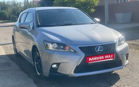 Lexus CT I рестайлинг, 2012 год, 1 720 000 рублей, 9 фотография