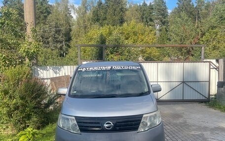 Nissan Serena III, 2010 год, 1 260 000 рублей, 1 фотография