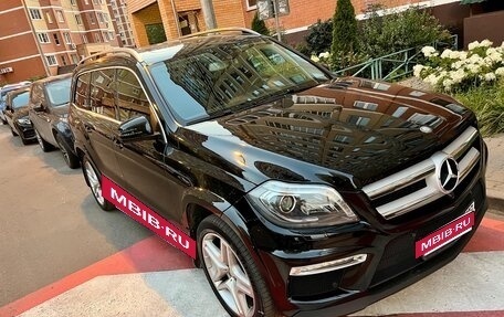 Mercedes-Benz GL-Класс, 2015 год, 4 000 000 рублей, 2 фотография