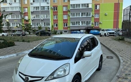 Honda Fit III, 2010 год, 750 000 рублей, 5 фотография