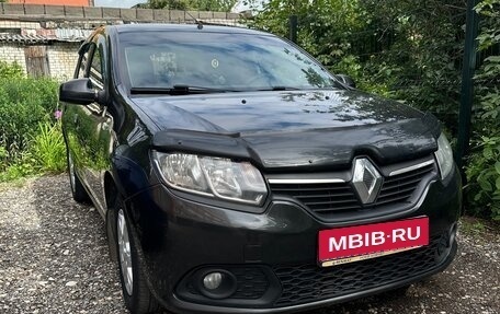 Renault Sandero II рестайлинг, 2016 год, 900 000 рублей, 1 фотография