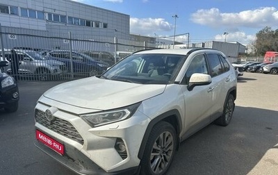 Toyota RAV4, 2021 год, 3 299 000 рублей, 1 фотография