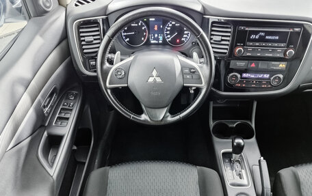 Mitsubishi Outlander III рестайлинг 3, 2014 год, 1 225 000 рублей, 17 фотография