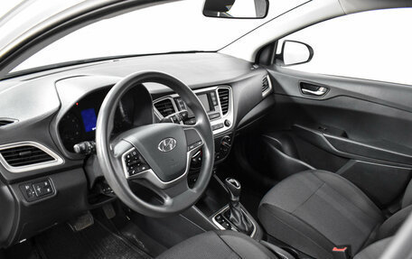 Hyundai Solaris II рестайлинг, 2021 год, 1 349 000 рублей, 9 фотография