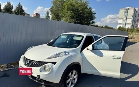 Nissan Juke II, 2011 год, 920 000 рублей, 3 фотография