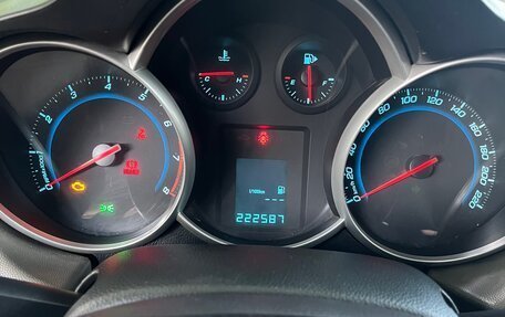 Chevrolet Cruze II, 2013 год, 890 000 рублей, 15 фотография