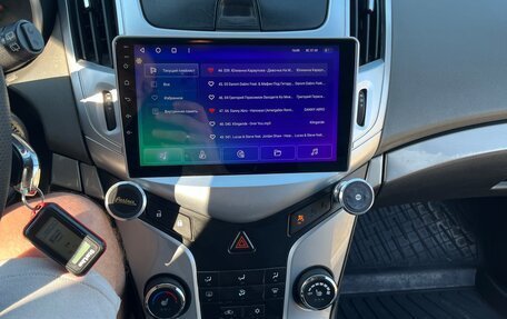 Chevrolet Cruze II, 2013 год, 890 000 рублей, 13 фотография