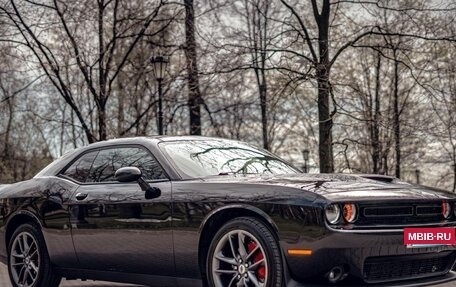 Dodge Challenger III рестайлинг 2, 2021 год, 4 650 000 рублей, 9 фотография