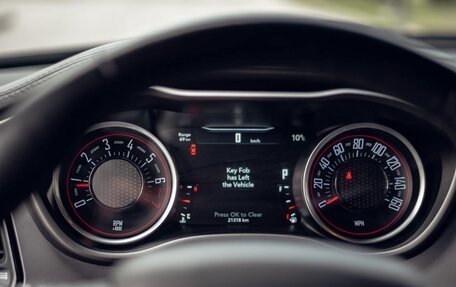 Dodge Challenger III рестайлинг 2, 2021 год, 4 650 000 рублей, 28 фотография