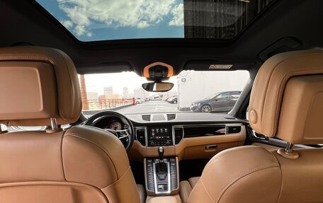 Porsche Macan I рестайлинг, 2017 год, 5 300 000 рублей, 4 фотография