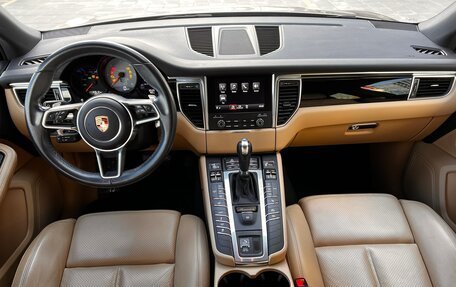 Porsche Macan I рестайлинг, 2017 год, 5 300 000 рублей, 3 фотография