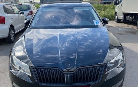 Skoda Superb III рестайлинг, 2015 год, 1 590 000 рублей, 2 фотография