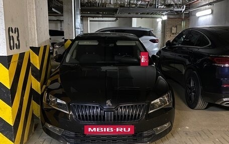Skoda Superb III рестайлинг, 2015 год, 1 590 000 рублей, 14 фотография