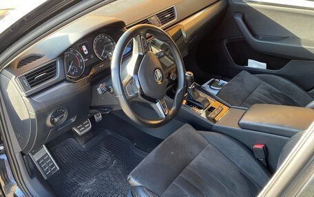 Skoda Superb III рестайлинг, 2015 год, 1 590 000 рублей, 24 фотография