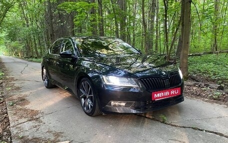 Skoda Superb III рестайлинг, 2015 год, 1 590 000 рублей, 21 фотография