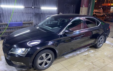 Skoda Superb III рестайлинг, 2015 год, 1 590 000 рублей, 38 фотография
